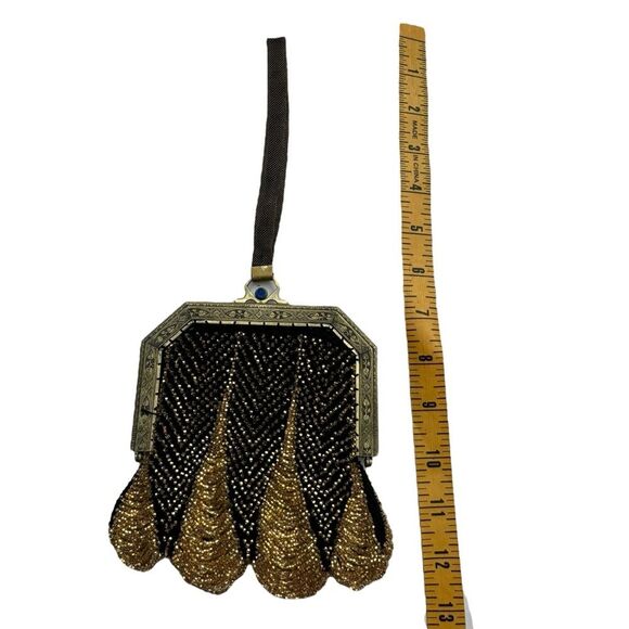 Black and Gold Beaded Clamshell with wrist handle Purse Rare - Picture 11 of 12